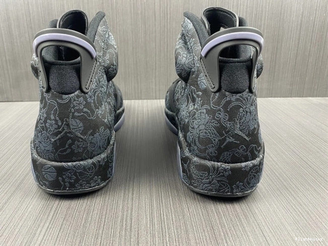 Triple (W) 6 DB9818-001 SD Black Jordan Retro 0830